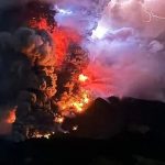 ज्वालामुखी विस्फोट हुँदा ११ हजारभन्दा बढी विस्थापित   