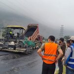 मुग्लिन-पोखरा सडकः पूर्वी खण्डमा धमाधम कालोपत्र गरिँदै    शुक्रबार, मंसिर ७, २०८१